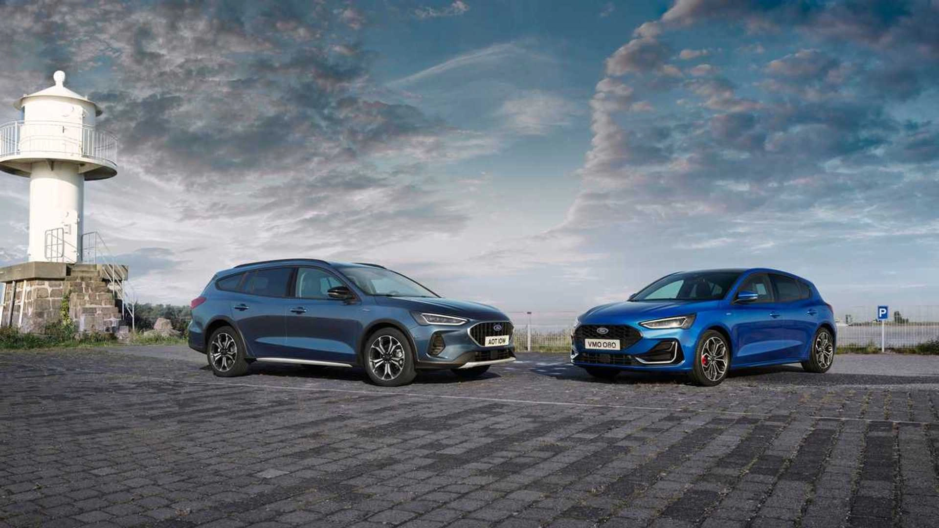 2022 ford focus active and st line