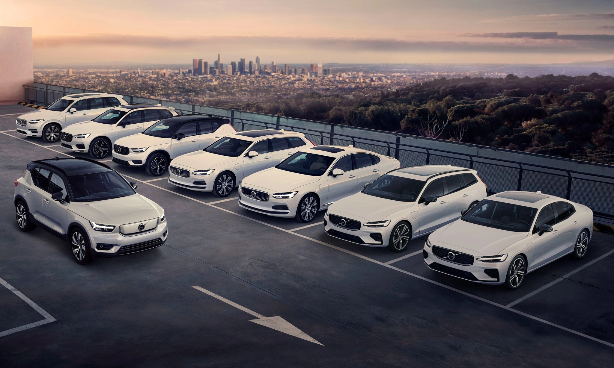 NASLOVNA259253 Volvo Full Car Range