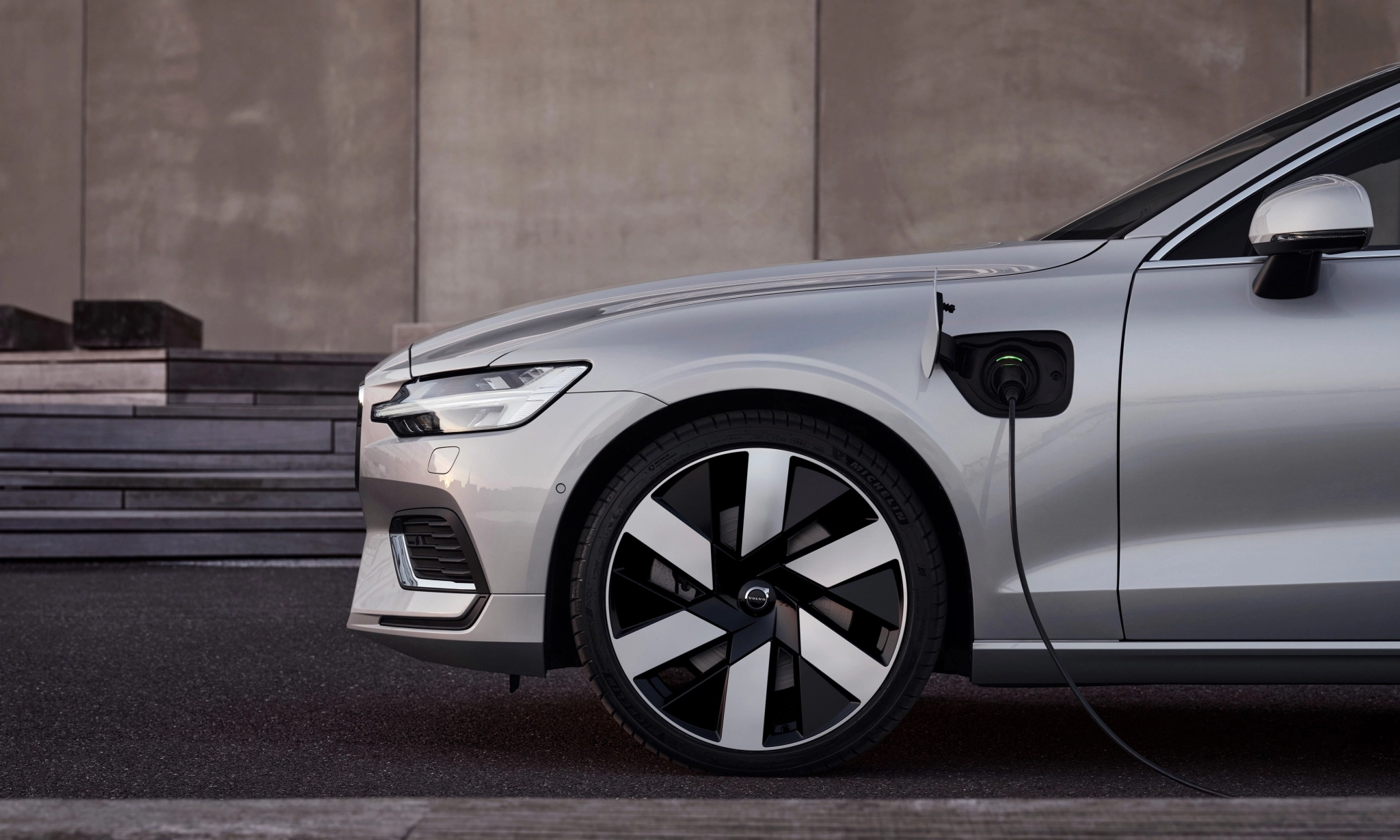 Volvo isporučio milioniti plug-in hibrid