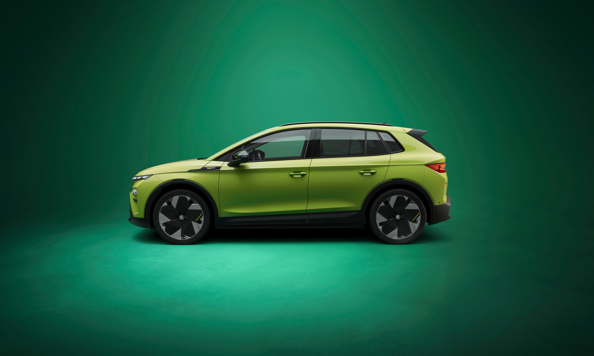 ELQ RS 004 BS Side 8240fd6b