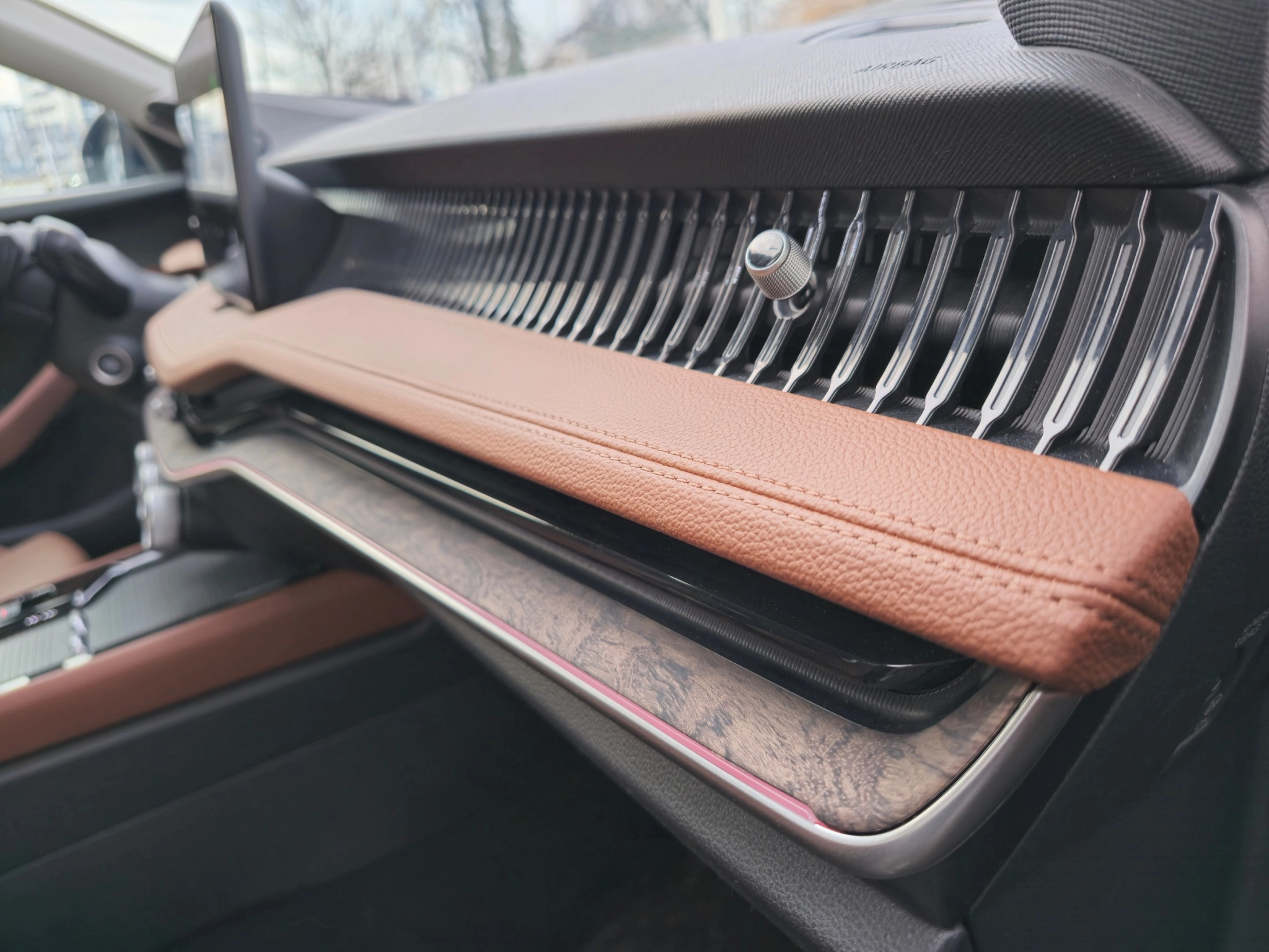 Sdgasdgasdgasdg20241129 090401