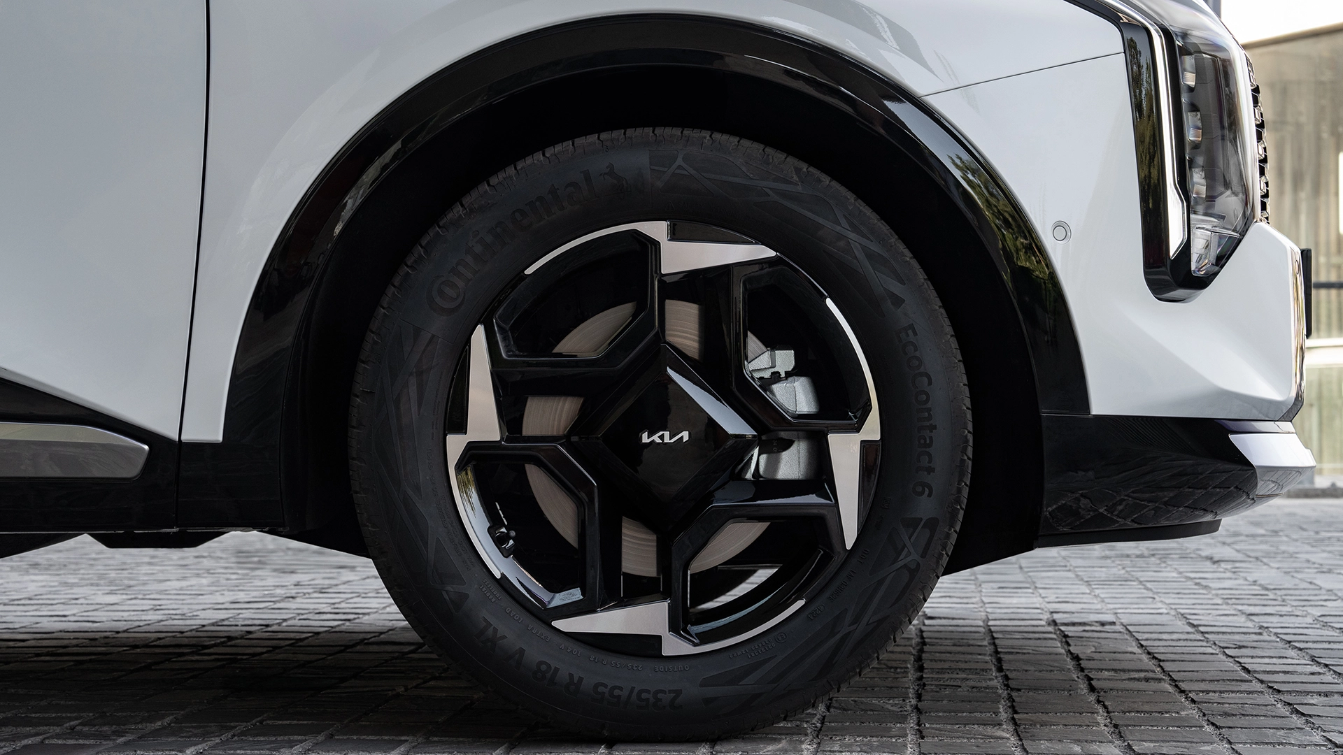 Kia new sportage baseline my26 deluxe white static digital 1920x1080 011