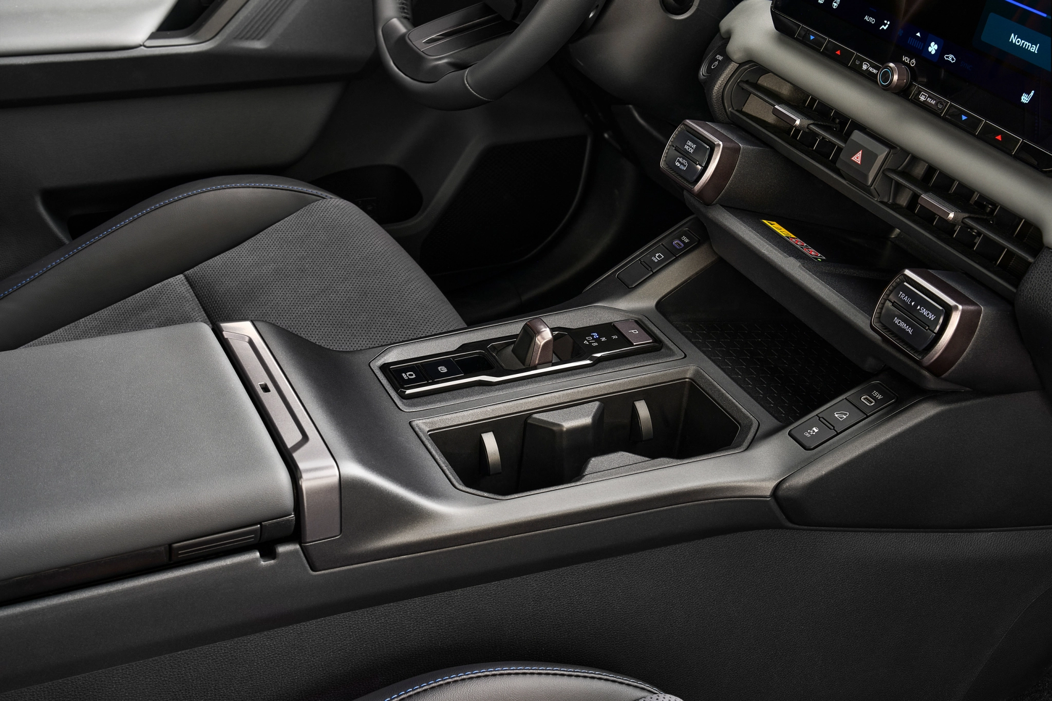 2026 all newrav4 interior 008