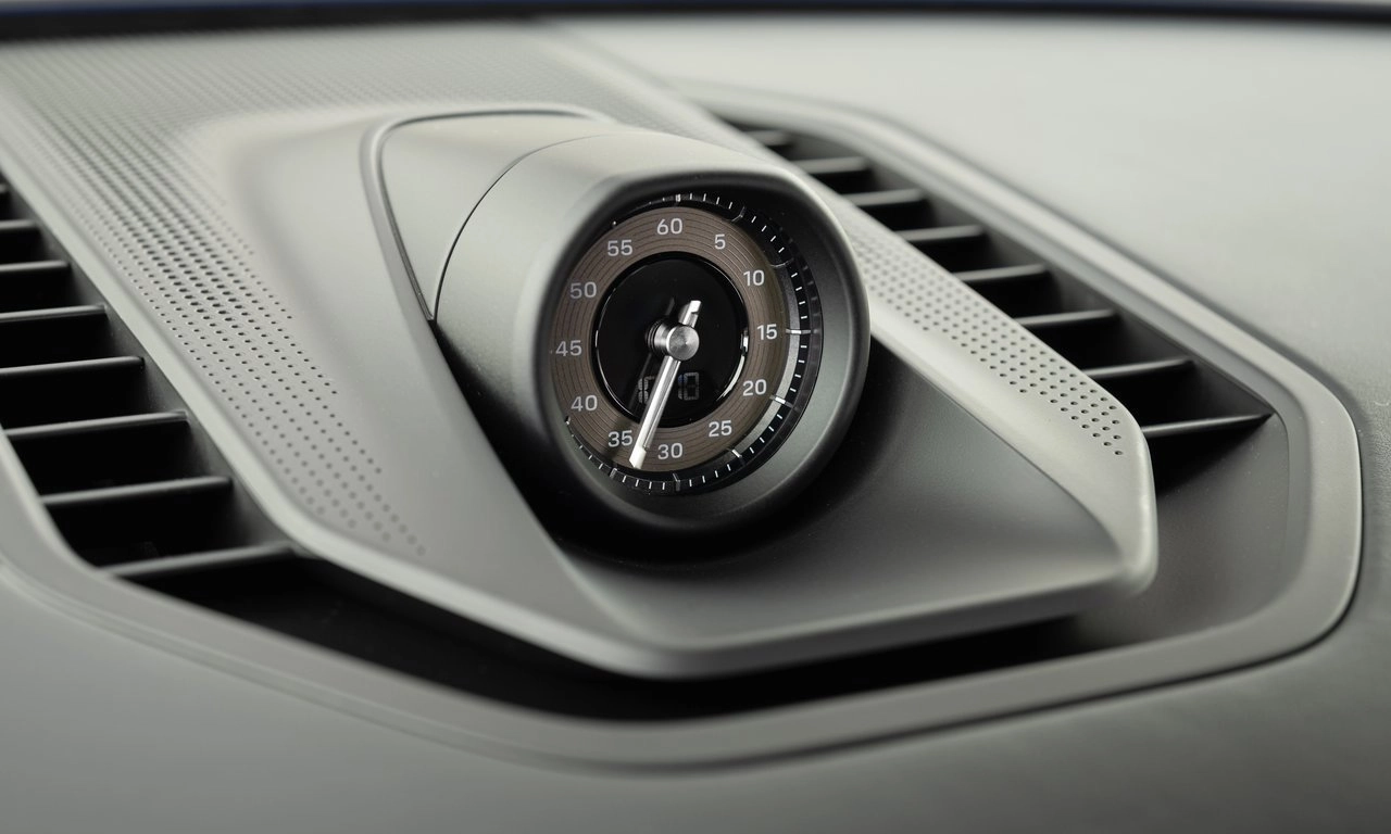 Porsche Cayenne Turbo Electric 2026 1280 fafe17703a3f488daa3d68db46bf8b04a9